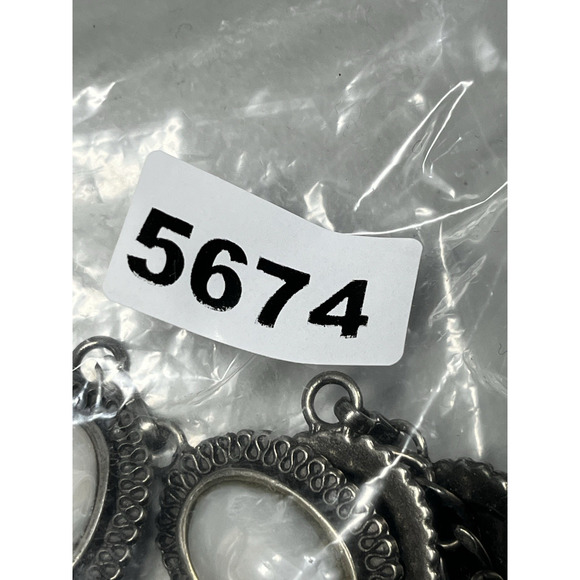Silver Tone Metal Waist Belt Belly Chain Mother of Pearl Tone Oval Medallion 39\